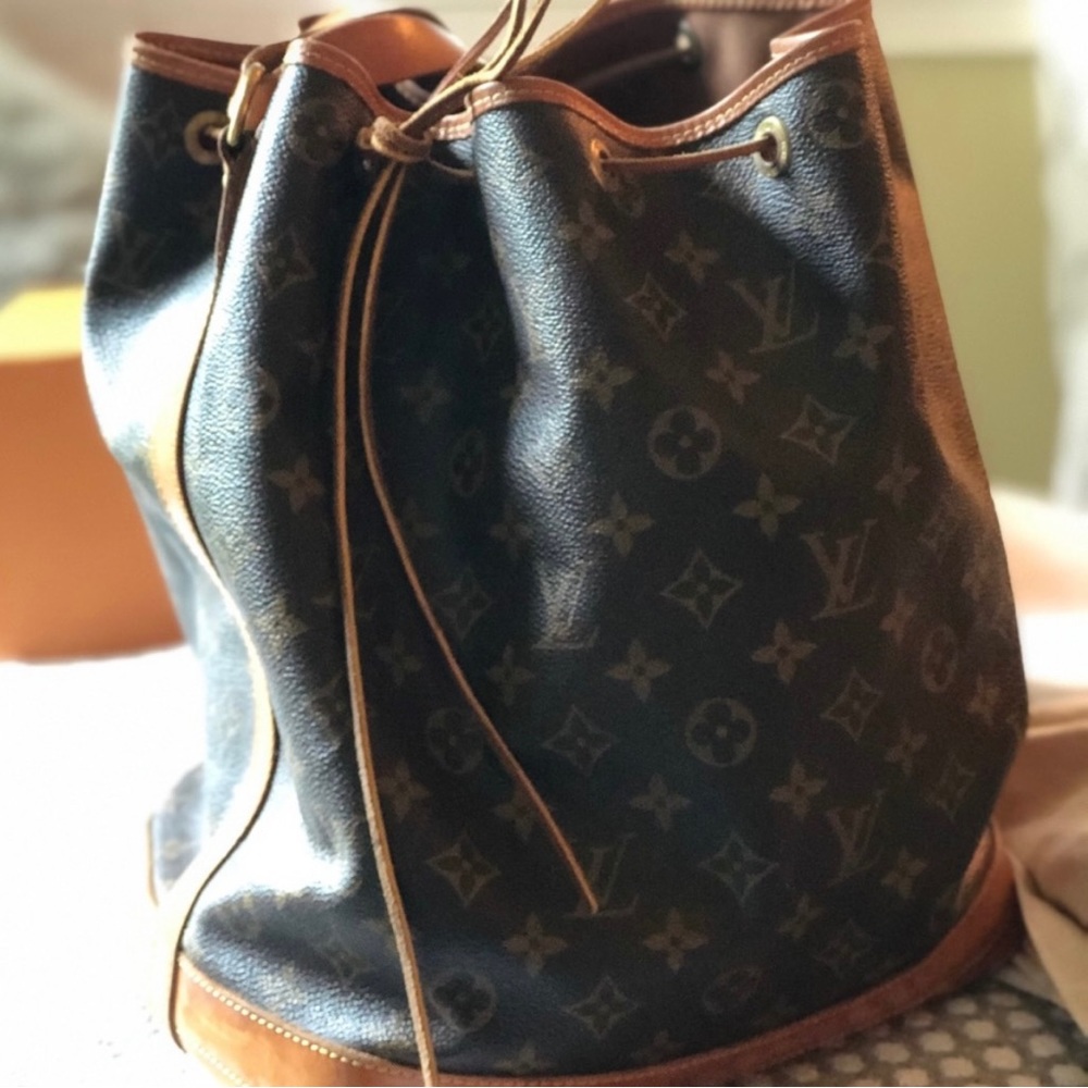 Louis Vuitton Noé monogram Canvas